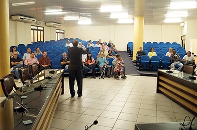 Calhau_Encontros com a Política