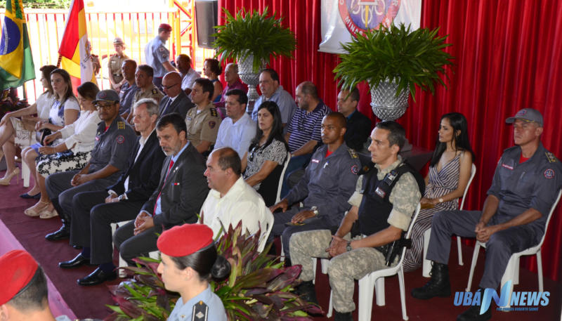 Bombeiros Militar prestam homenagens nos 30 anos da Companhia em Ubá