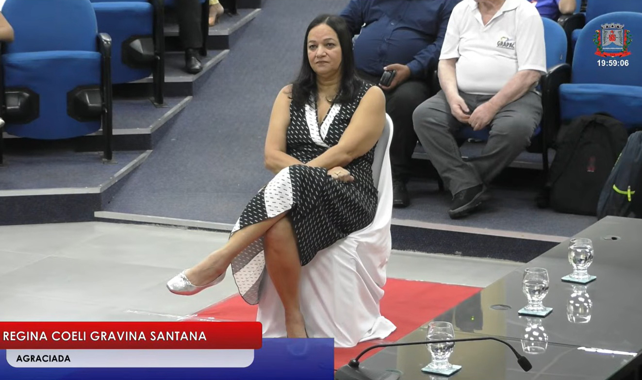 Câmara de Ubá realiza entrega da Medalha Fernando da Mota em sessão solene