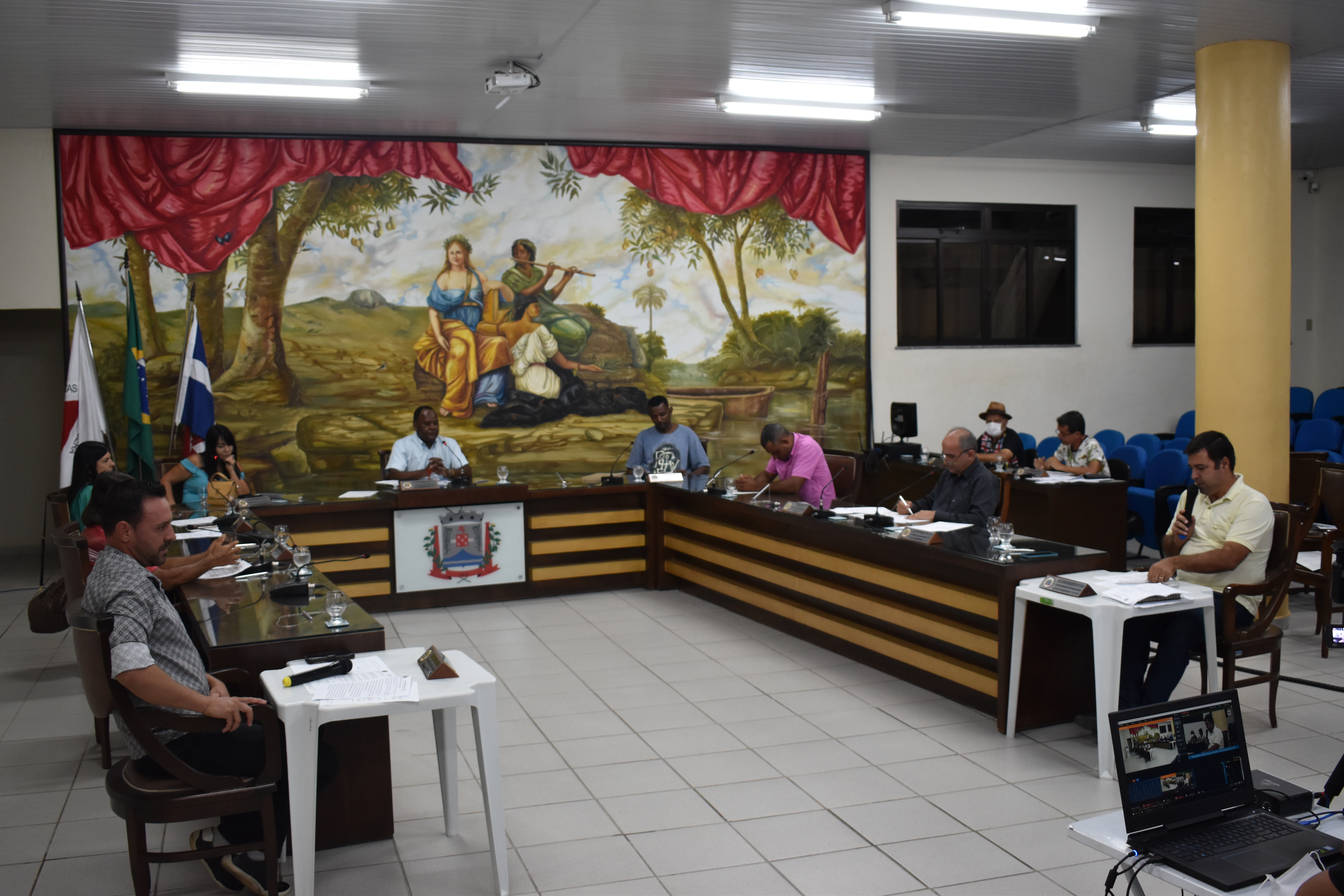 Em sessão restrita, Legislativo realiza reunião ordinária semanal