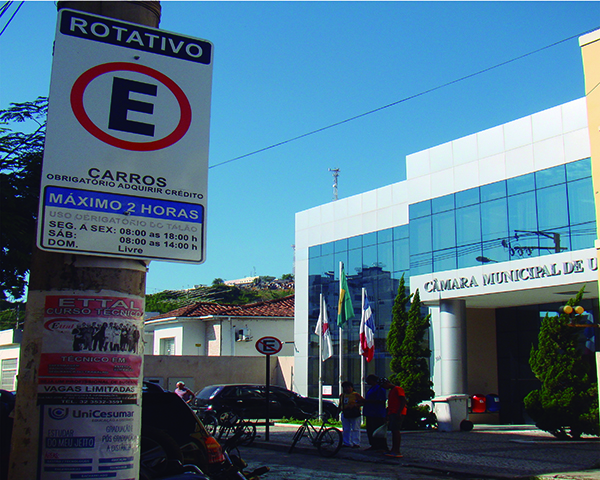 Estacionamento rotativo será debatido na CMU