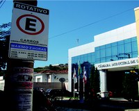 Estacionamento rotativo será debatido na CMU