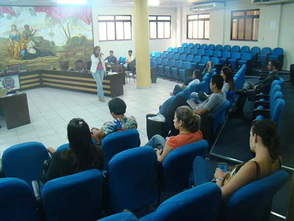 Realizada a palestra "imposto de renda de pessoa física - 2017" na CMU