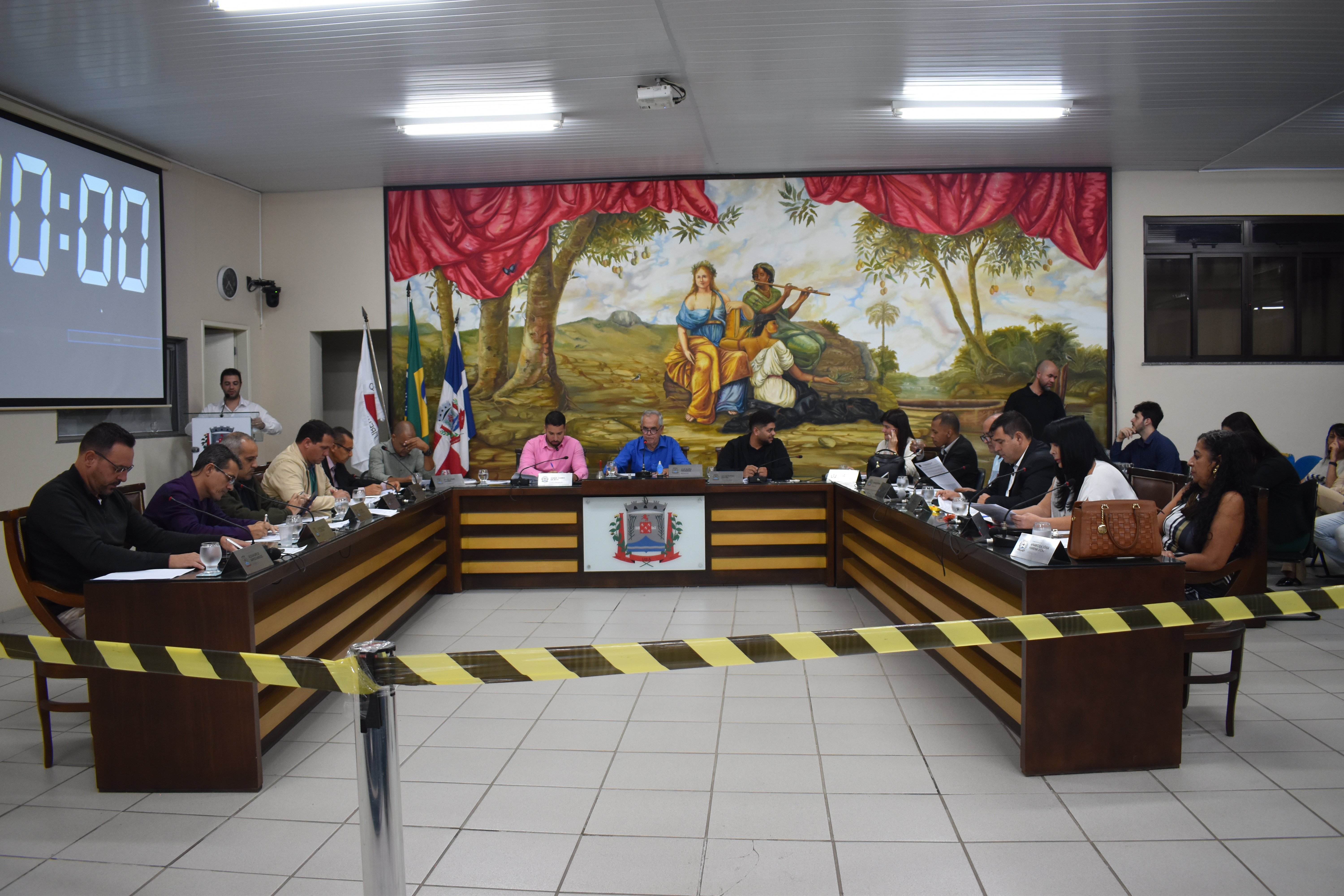 Vereadores aprovam criação de novos cargos proposta pelo Executivo