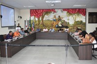 Vereadores aprovam importantes projetos de lei em reunião ordinária