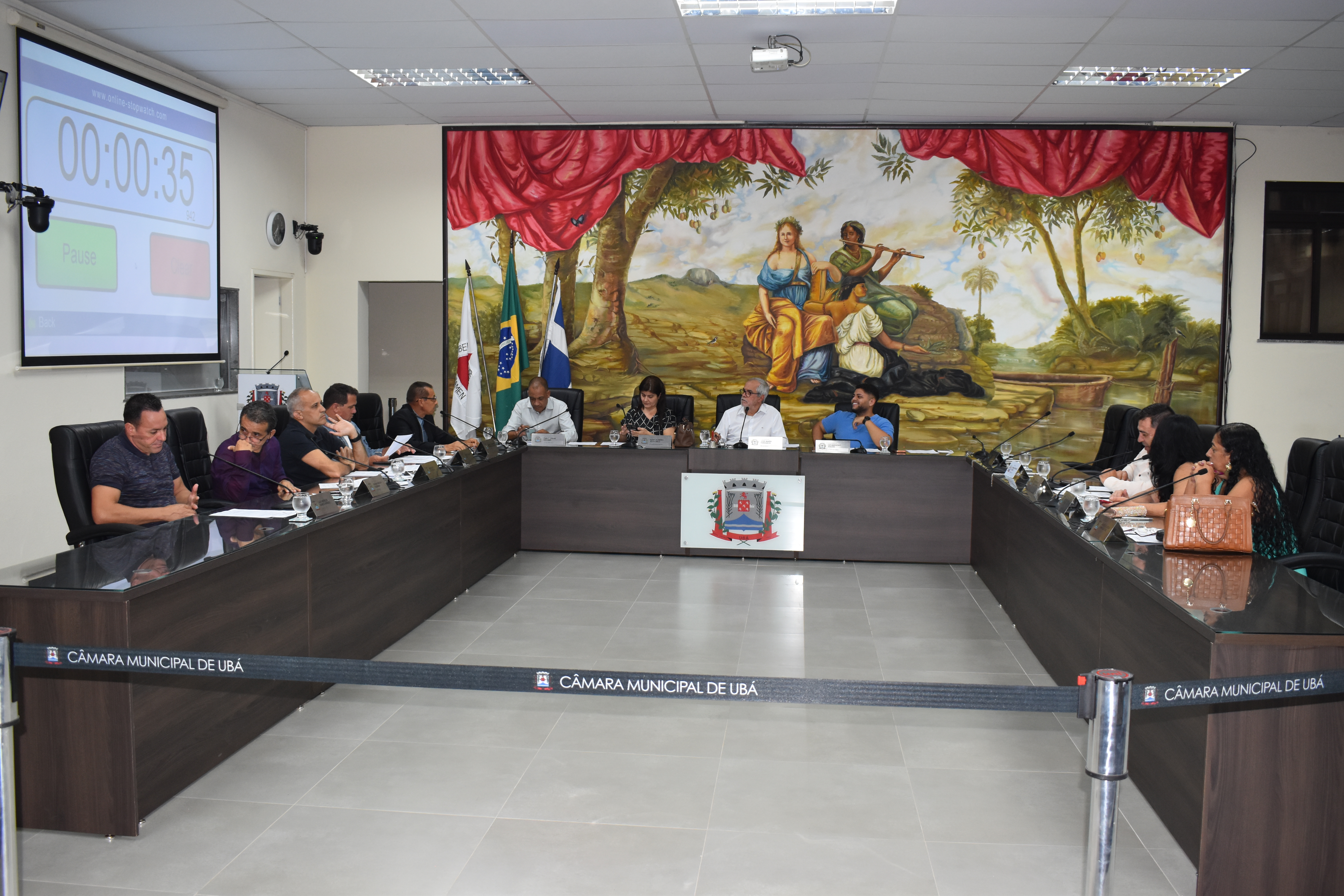 Vereadores aprovam importantes projetos na reunião ordinária